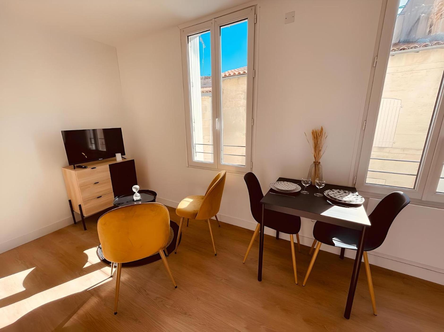 Appartamento Le deep blue - Centre historique - Wifi et Netflix - Stationnement aisé Niort Esterno foto