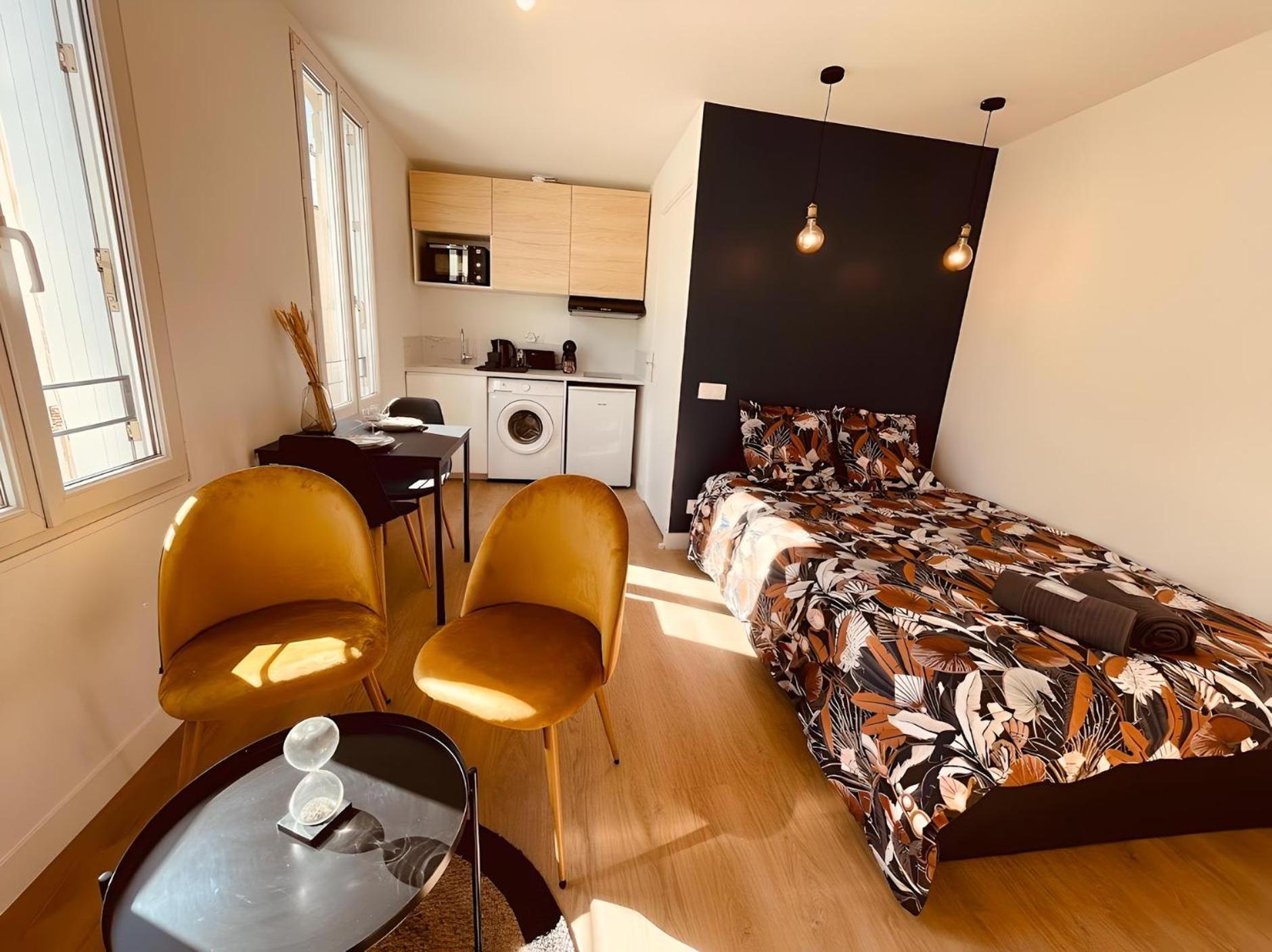 Appartamento Le deep blue - Centre historique - Wifi et Netflix - Stationnement aisé Niort Esterno foto